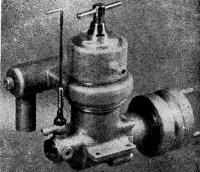 Рис. 75. Двигатель МК-14м (вариант с водяным охлаждением)