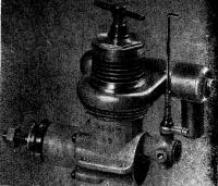 Рис. 74. Компрессионный двигатель второй категории МК-14